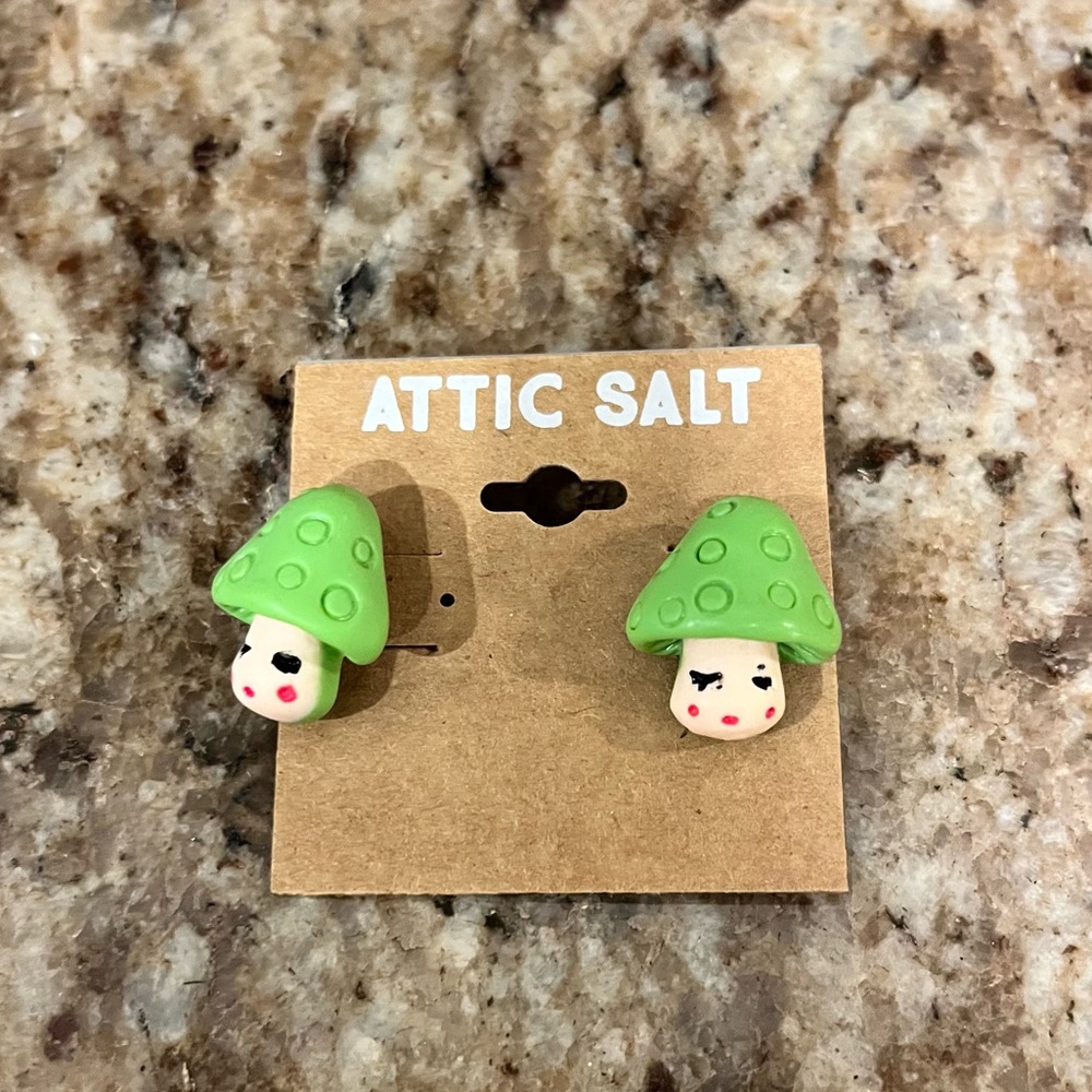New Attic Salt Mushroom Clay Green Novelty Studded Earrings Hippie Fairycore